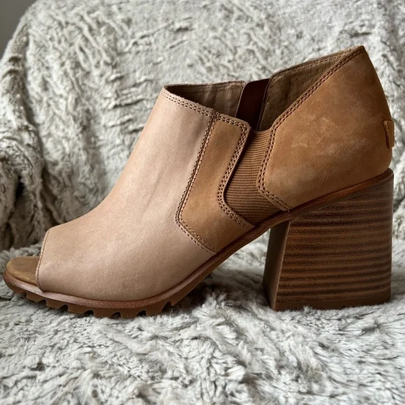 Sorel Nadia Ankle Boot (New!) - Picture 7 of 14
